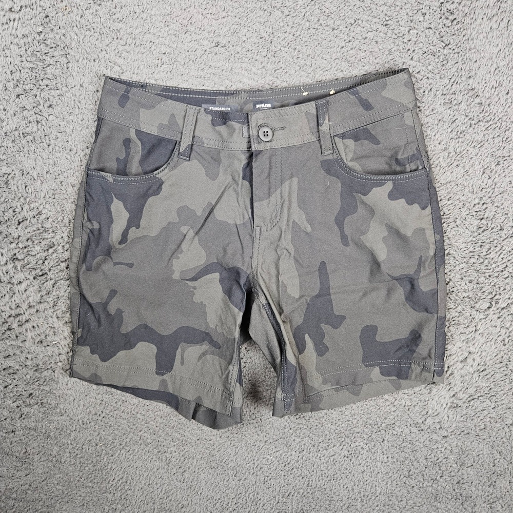 Prana Halle II Women's Camouflage Standard Fit Shorts‎ Size 2/07